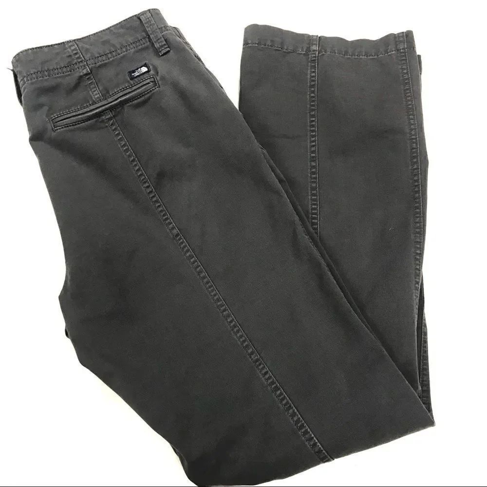 👠The North face women’s grey pants. Size 10
